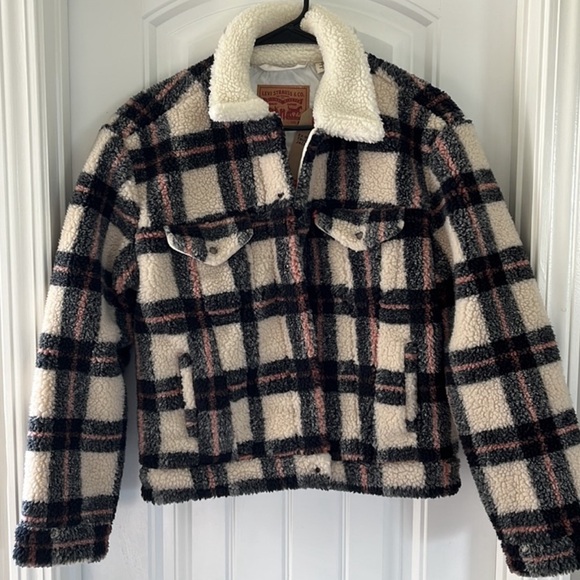 Levi's Plaid Ex-Boyfriend Trucker Jacket, SMALL NWT - Picture 3 of 8